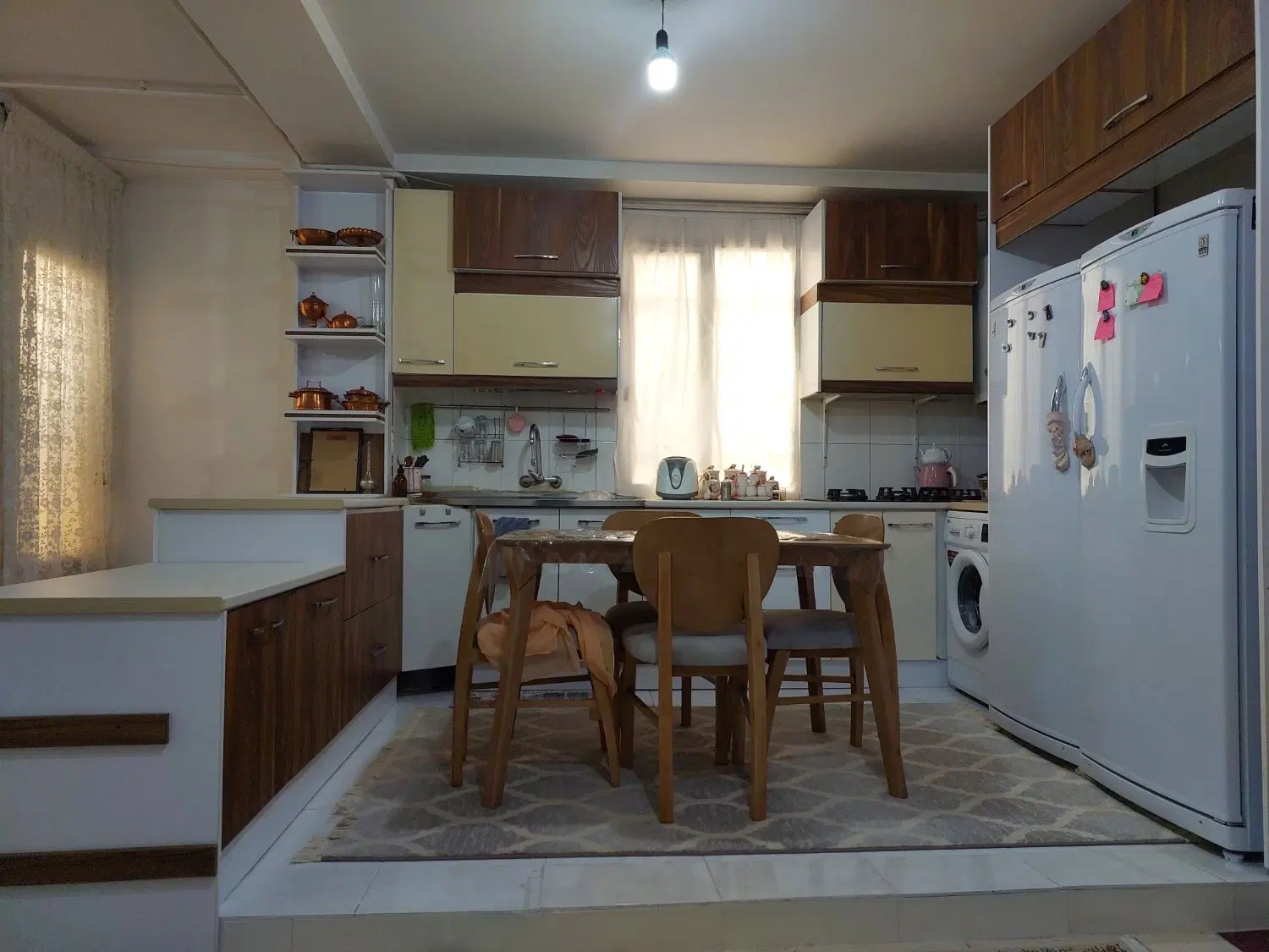 واحد ۶۷ متری . میدان سرو