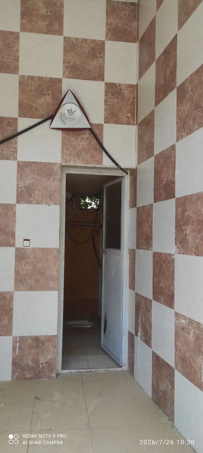 اجاره دو مغازه تجاری