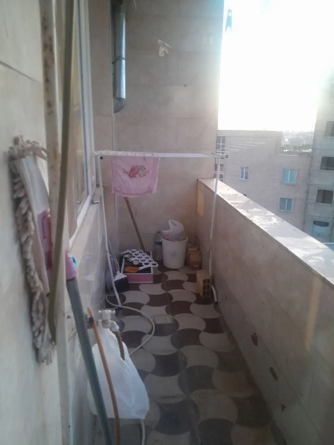 واحد 67 متری دانش