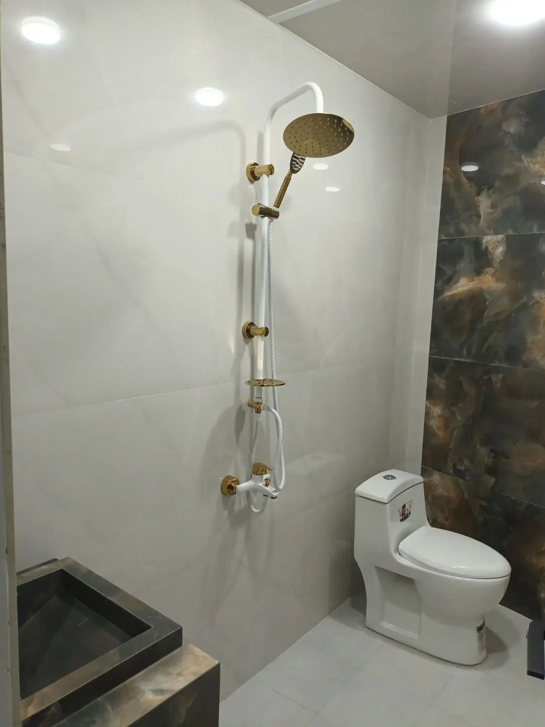 دو ویلای دوبلکس زیبا در کنار هم مناسب دو دوست