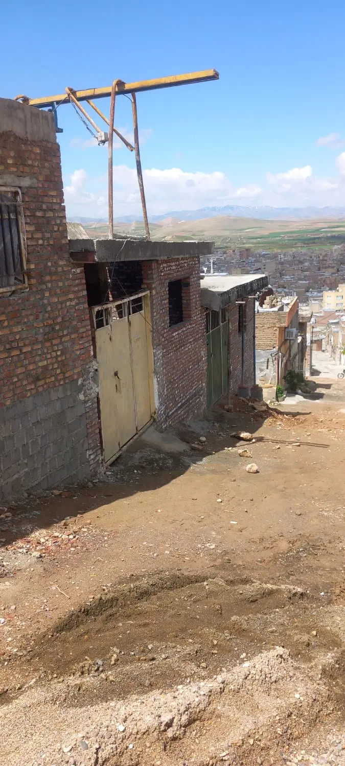 دو عدد خانه ی نیما کار در سیمتری اسلام اباد