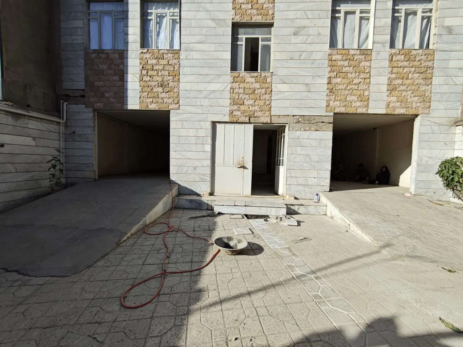 فروش آپارتمان طبقه 3 ، سند دار