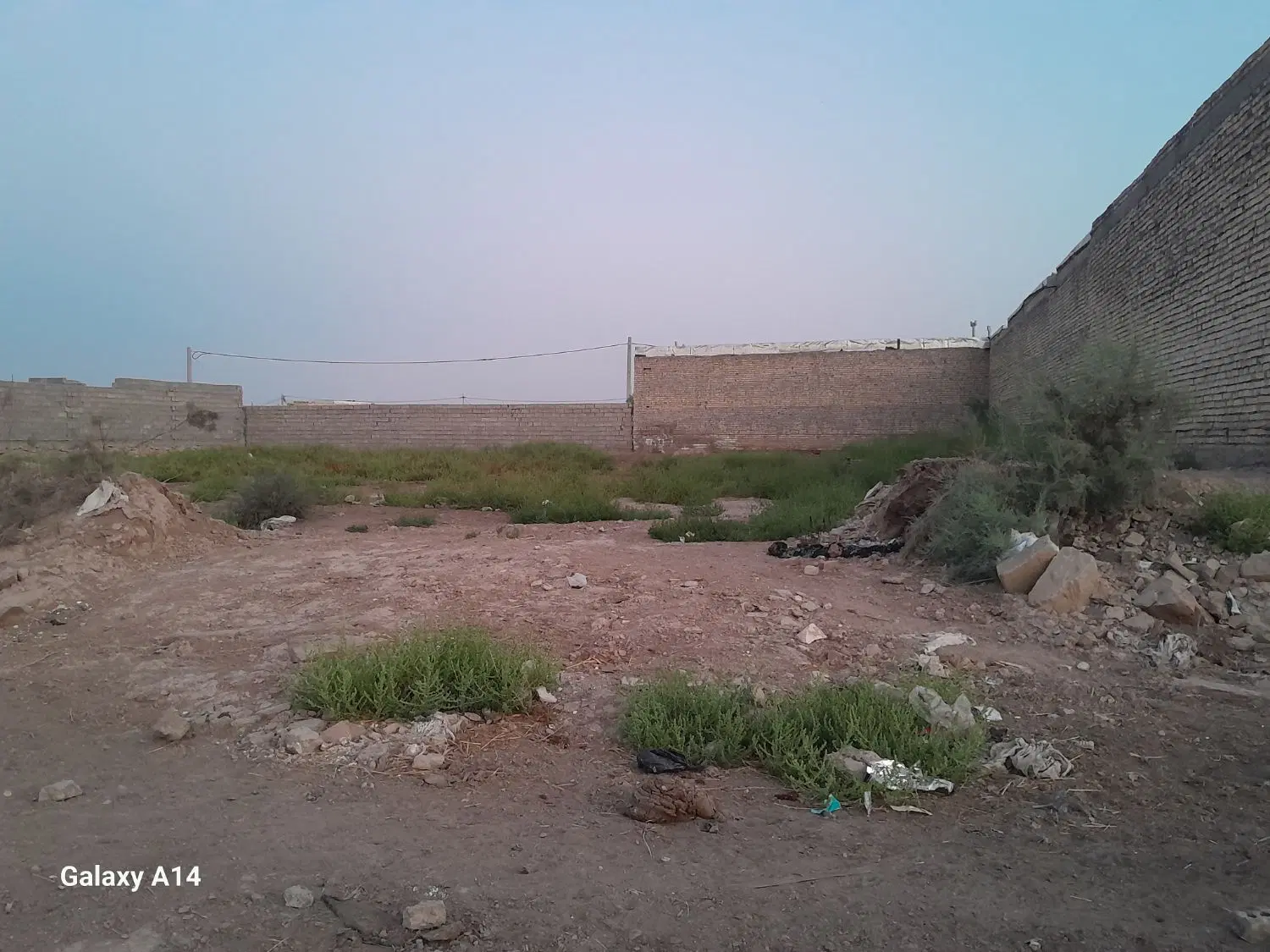 زمین در گلبهار