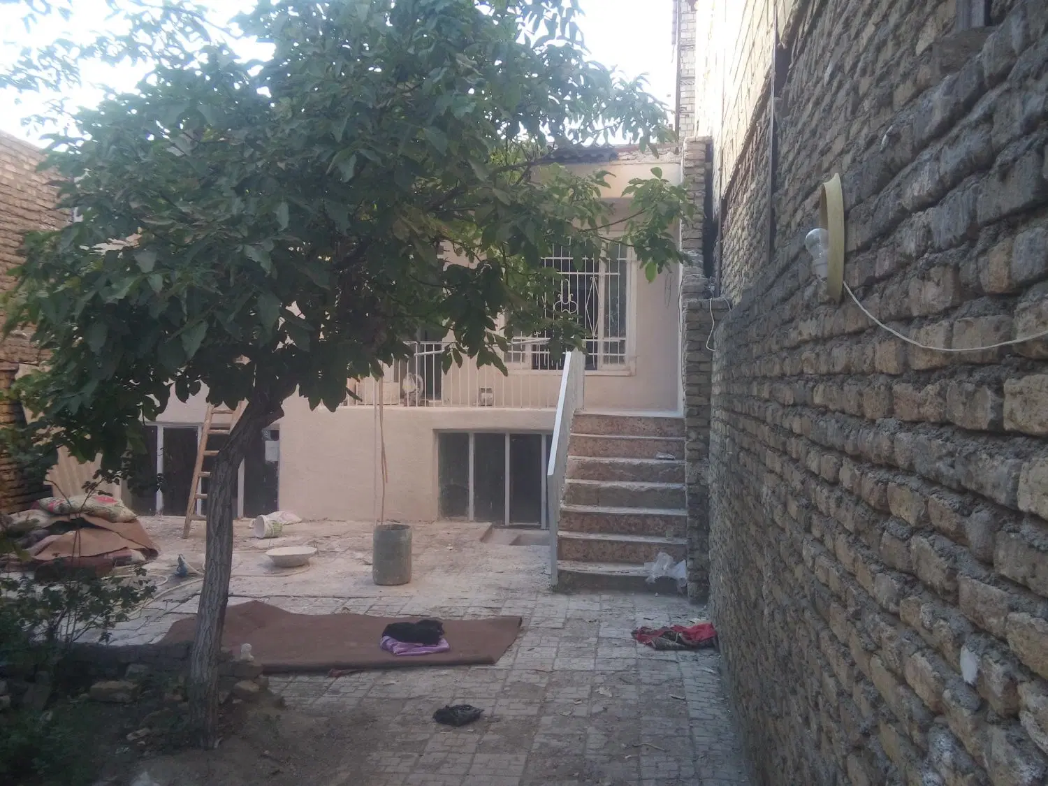 فروش منزل ویلایی 180 متری جهت ساخت