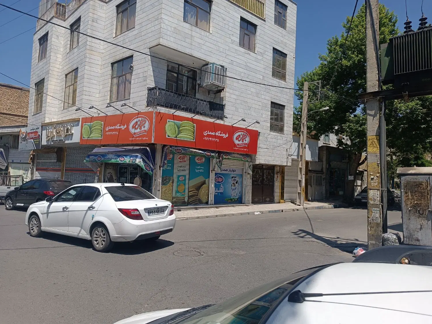 فروش مغازه دونبش خ فروردین