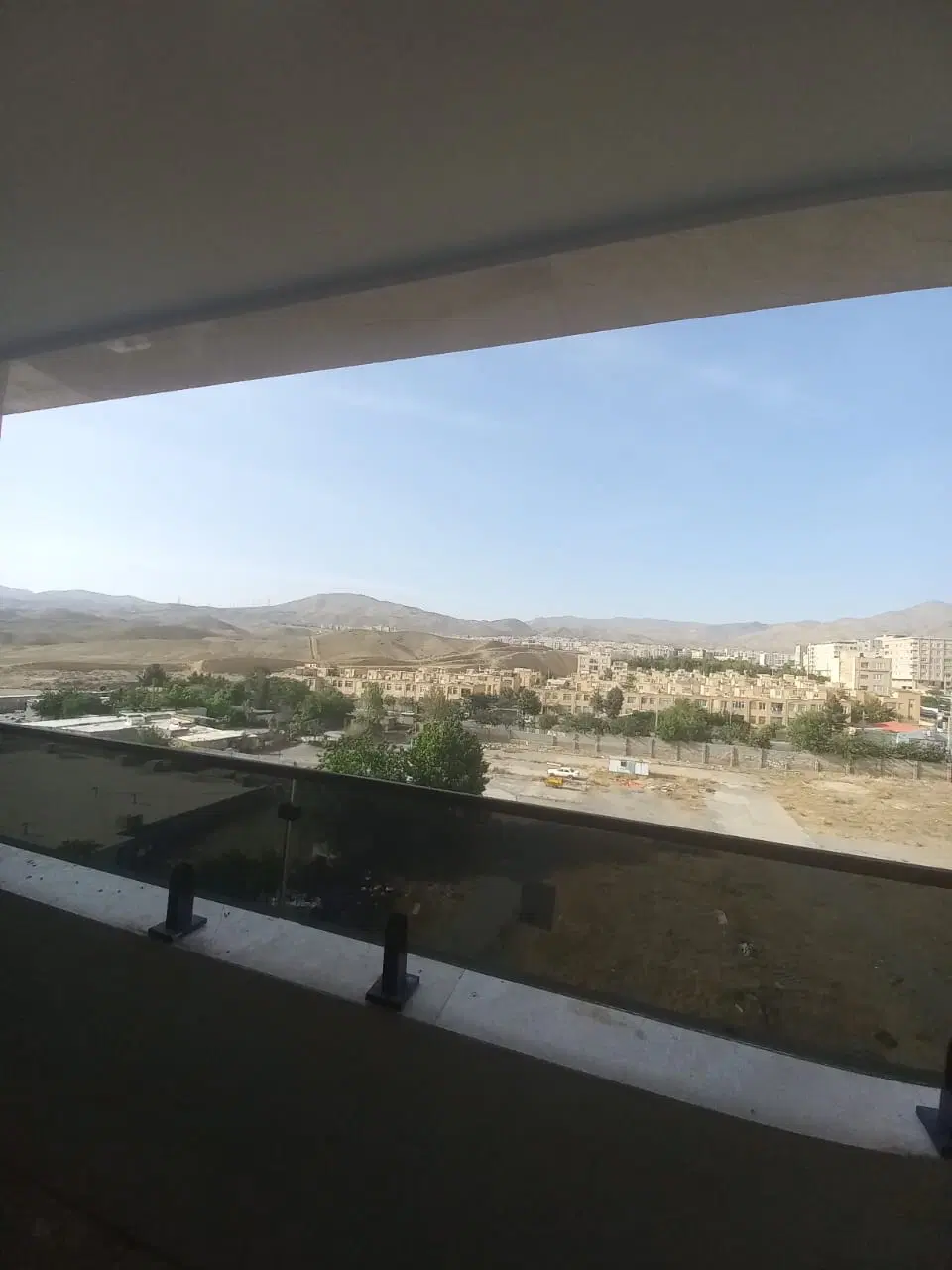 ۱۱۵ متر دو خواب خوش نقشه فول امکانات با پارکینگ