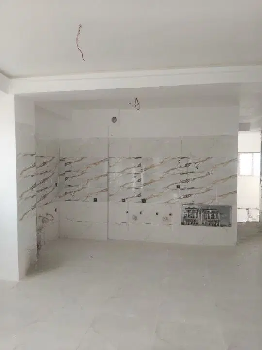 بهشتی ابتدای خیابان طاووس ۵۴ متر