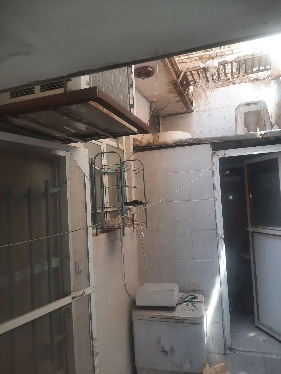خانه پشت قواره