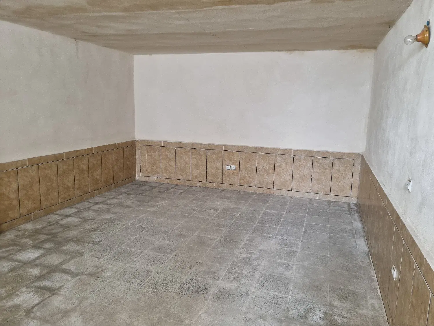 رهن و اجاره ساختمان مسکونی گلدشت غربی