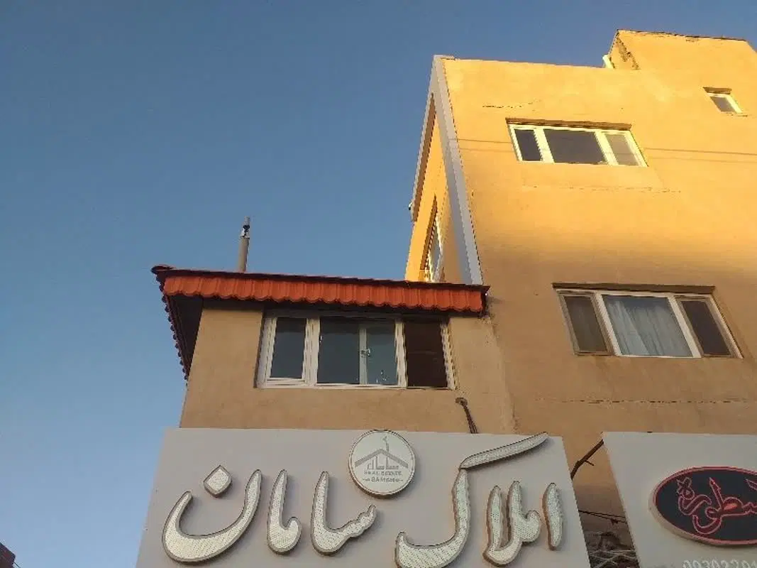 فروش طبقه همکف مهرشهر ۳۸۵۰