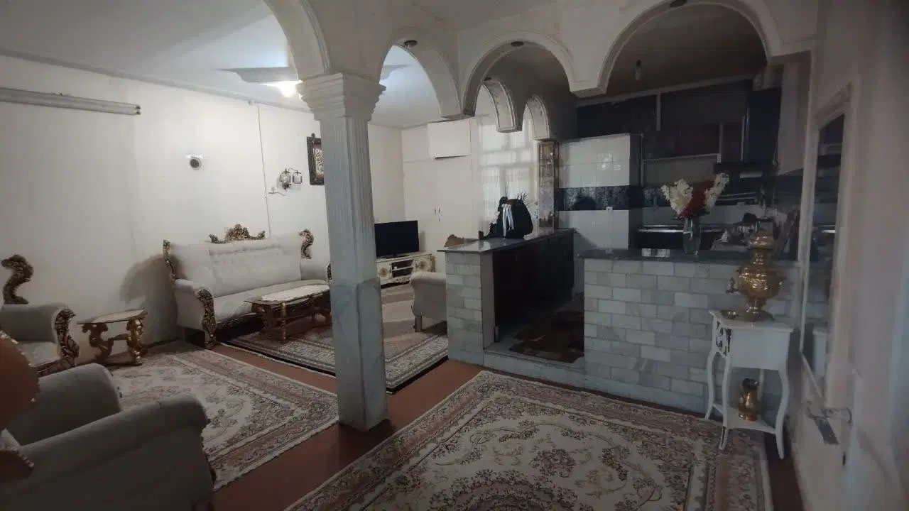ساختمان مستغلاتی ۱۲۰ متری
