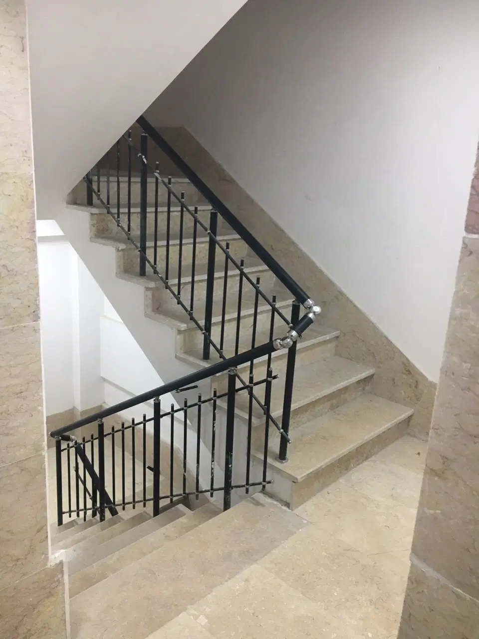 اجاره انبار چهارراه سیروس