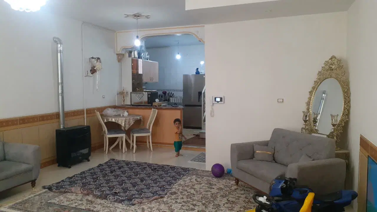 طبقه همکف اجاره ای بلوارمنتظری و آپارتمان نوساز