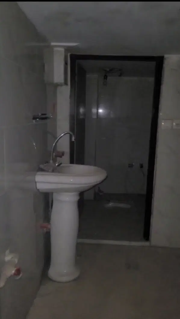 مغازه دارای بالکن  و زیر زمین در نو بهار(۲۲بهمن)