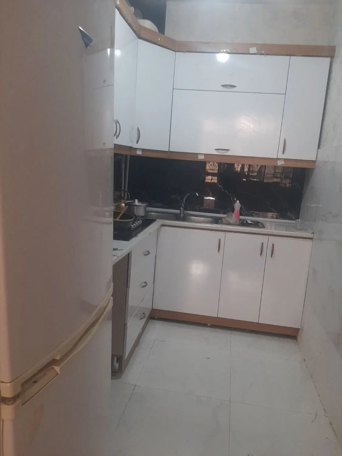 آپارتمان ۷۰ متری راه جدا ماشین رو
