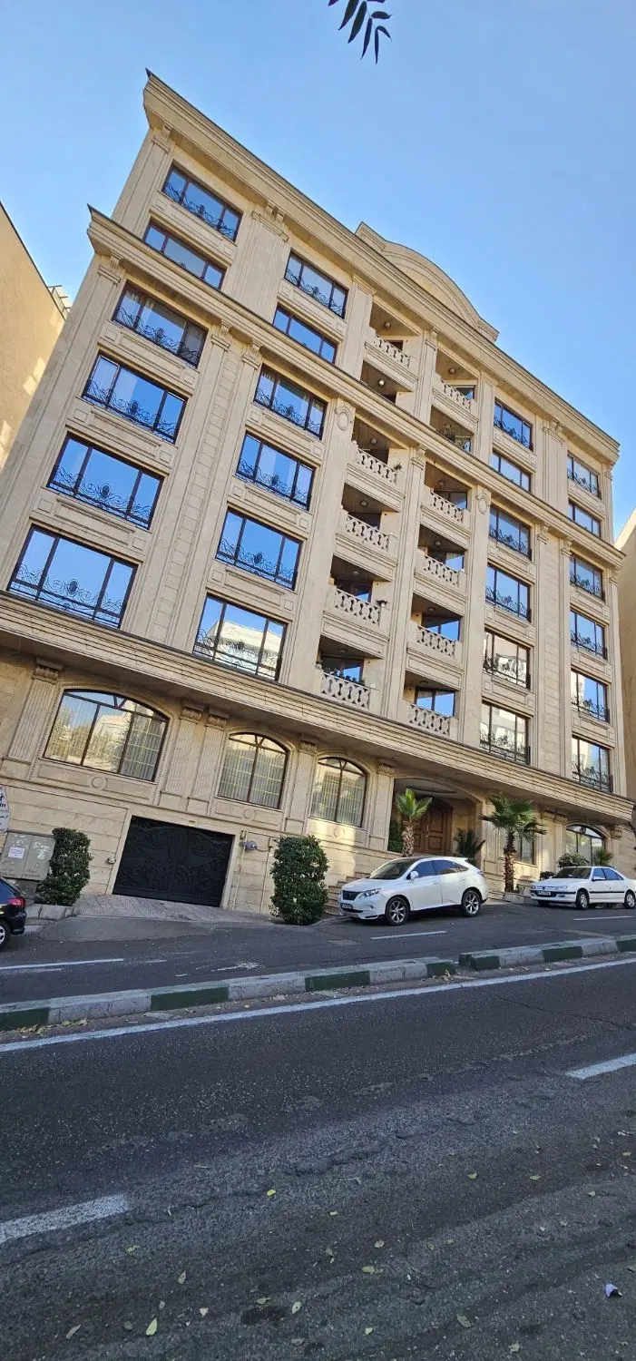 پارک قیطریه. روشنایی