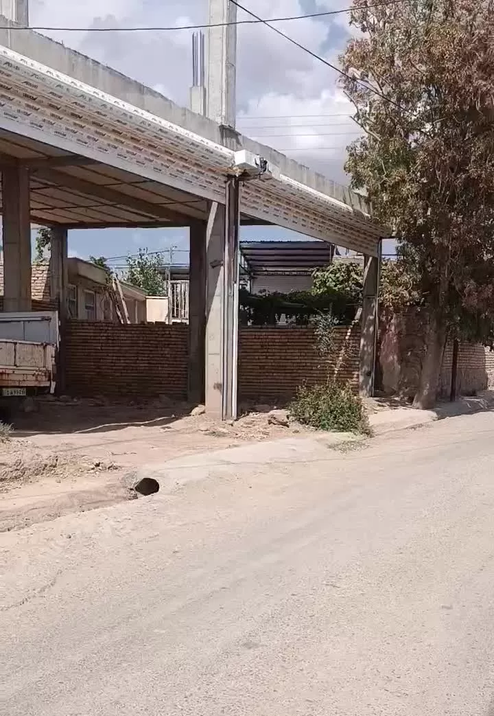 یک قطعه زمین