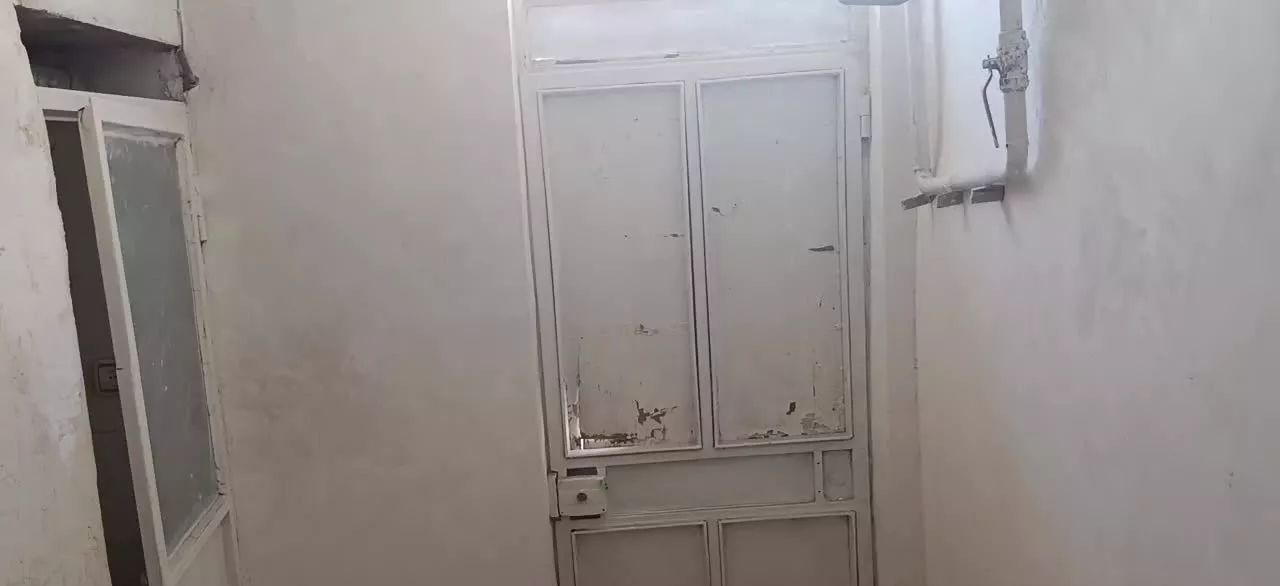 طبقه همکف عبور مجزا پشت بیمارستان حضرت معصومه