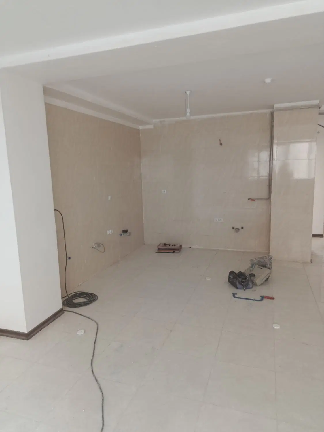 آپارتمان 90متری 2خوابm2