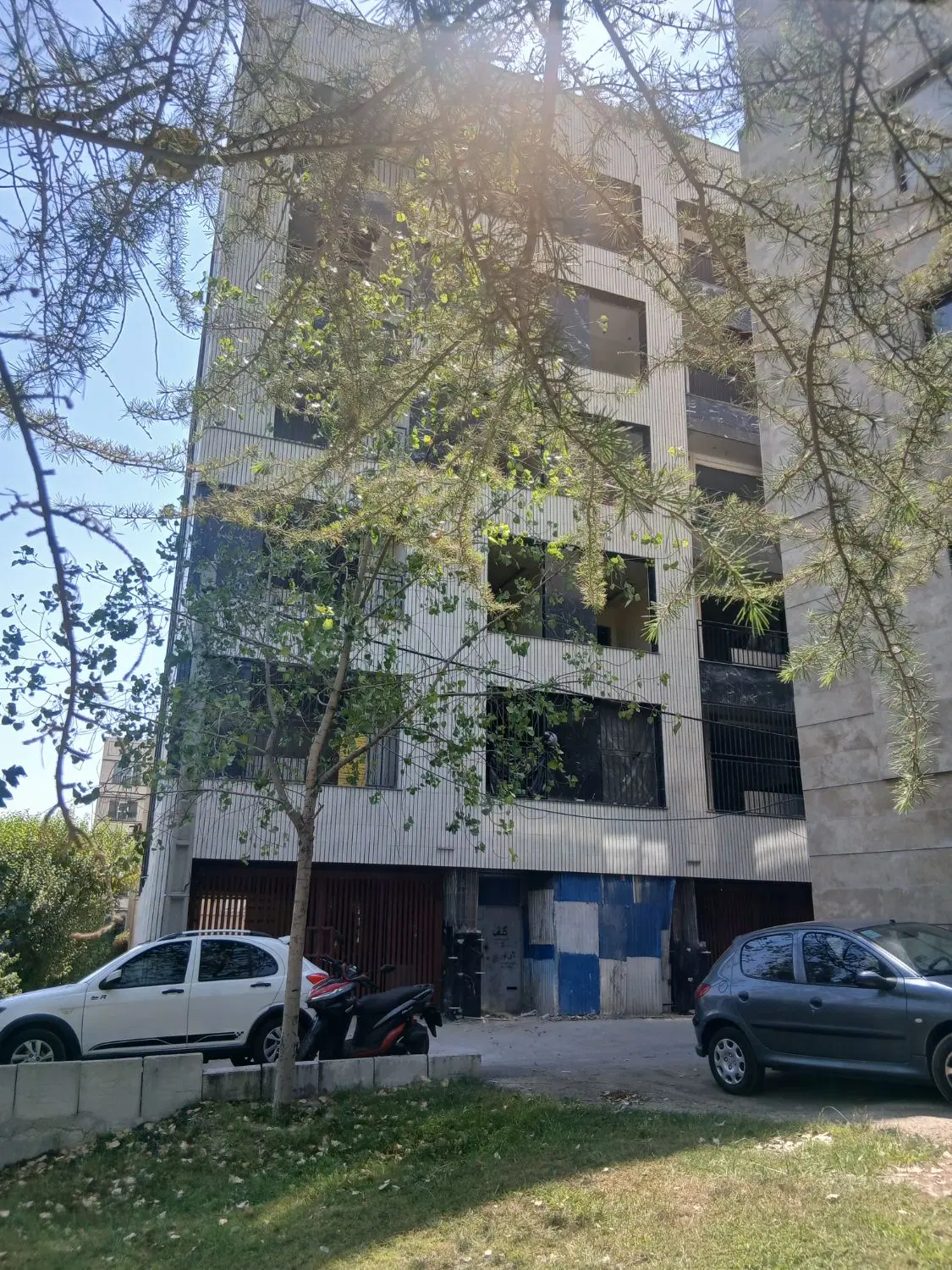 فروش آپارتمان شهیدعراقی