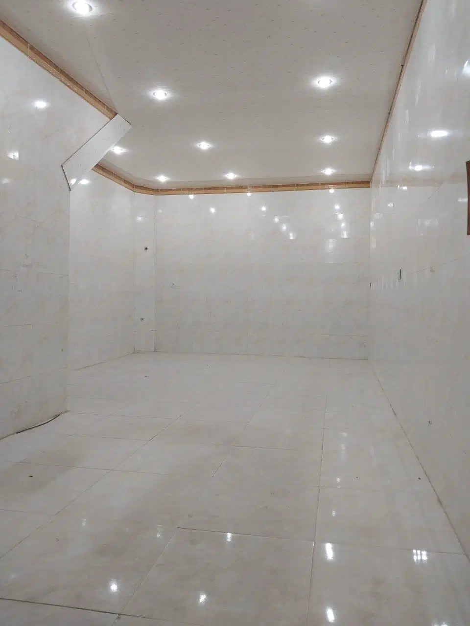 مغازه تمیز وشیک