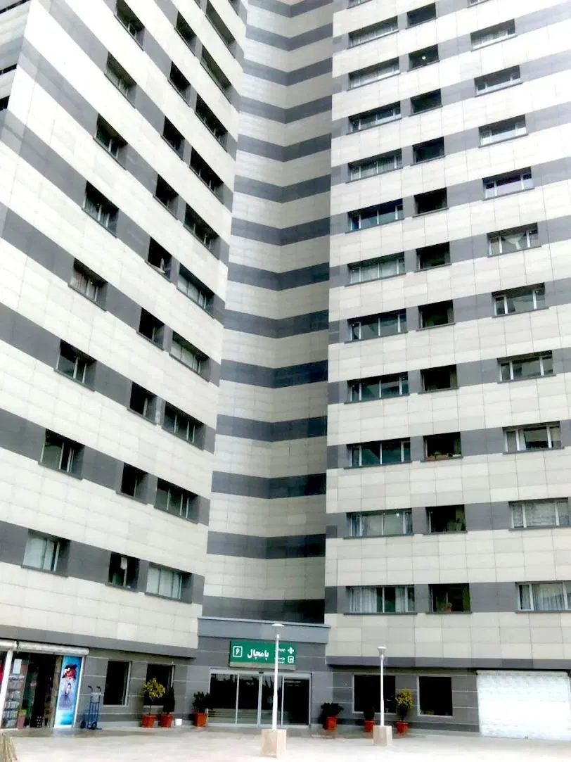 104متری_شهرک چیتگر _دریاچه