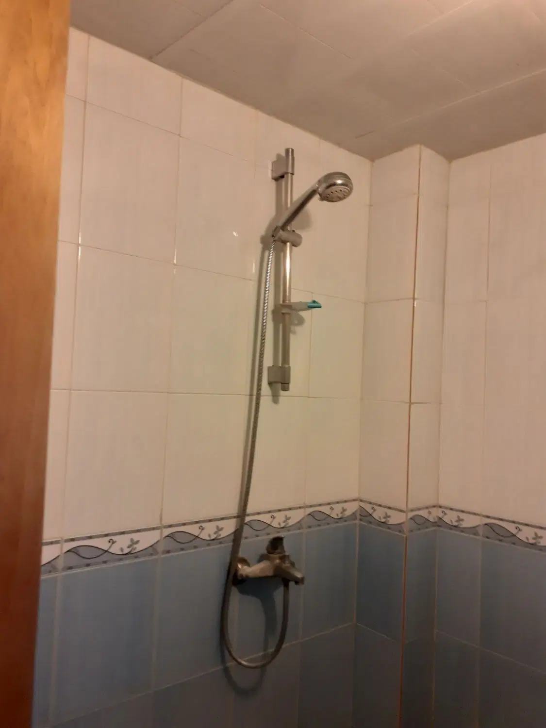 آپارتمان ۸۵متر ۲خواب  تک واحدی خ سعدی