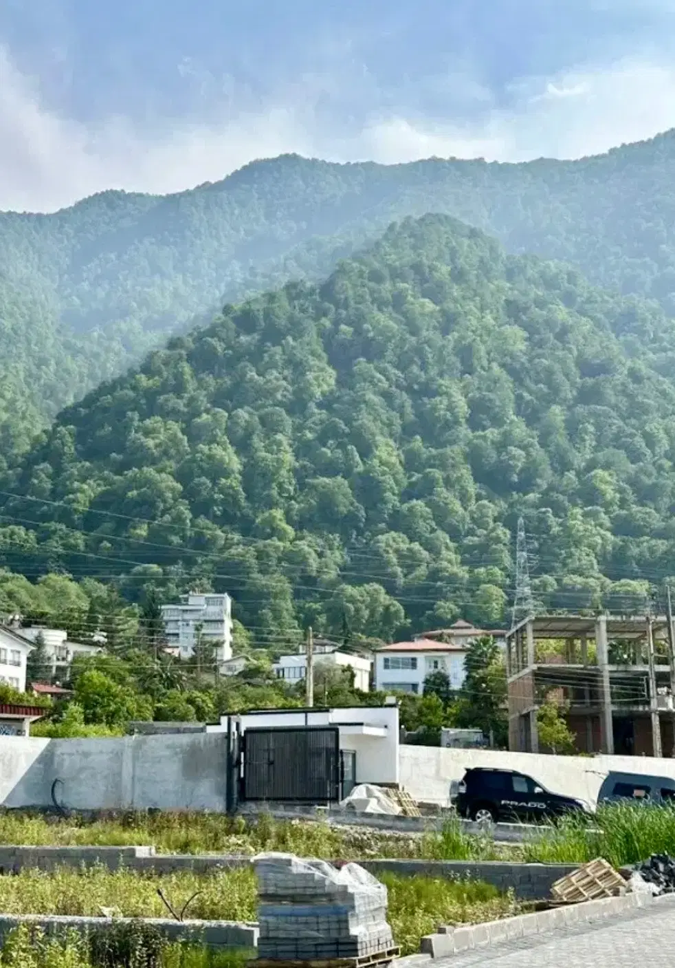 ۳۰۰ متر قابل ساخت نشتارود نزدیک هتل وستا