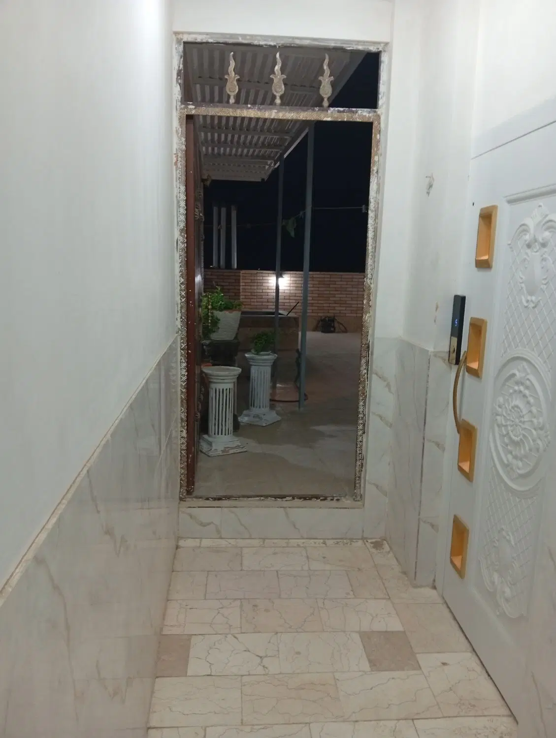 واحد ۷۰ متری ۱۰۰ متر بهارخواب