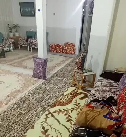 اجاره واحد تجاری نبش  چهارراه صدوقی دو واحد