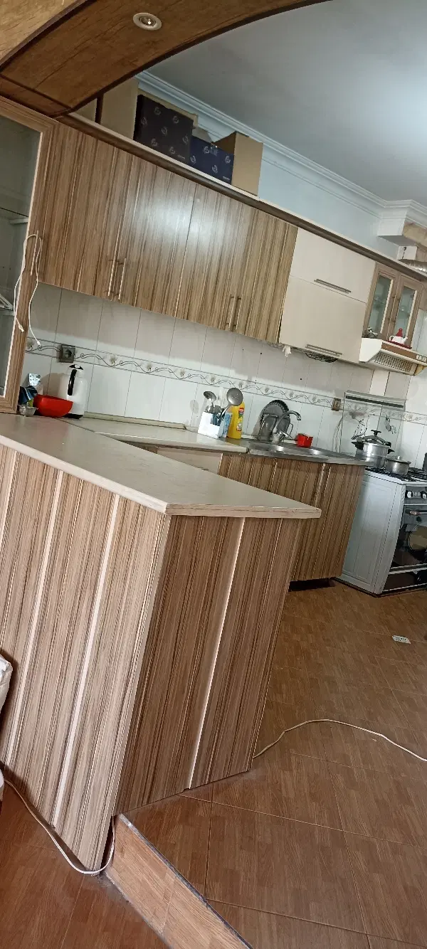 یک واحد آپارتمان اجاره ای