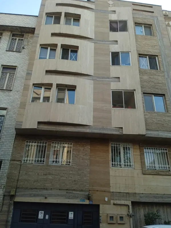 شیخ صفی اجاره دار 80متر