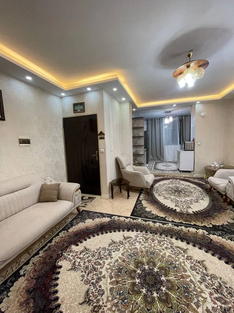 72 متری فرهنگیان تک برگ