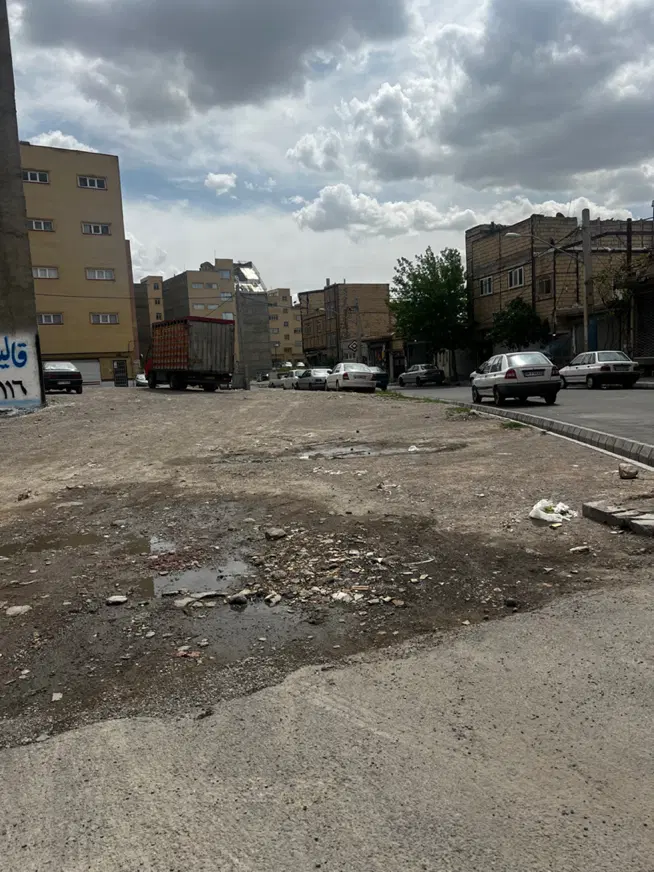 زمین 162متری در اوچمان اول اندیشه بر خیابان