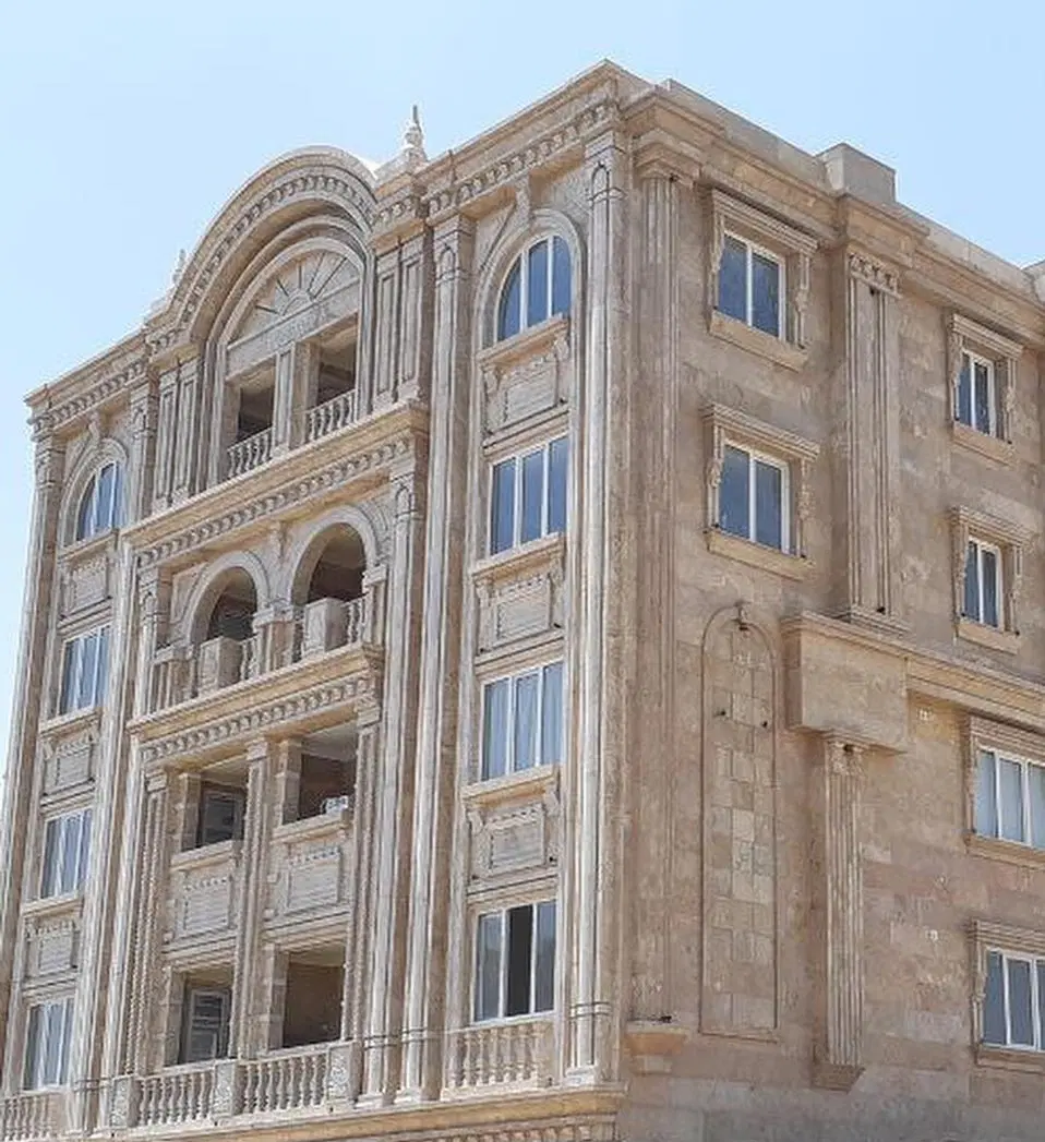 ملک نوساز بزرگ لوکس