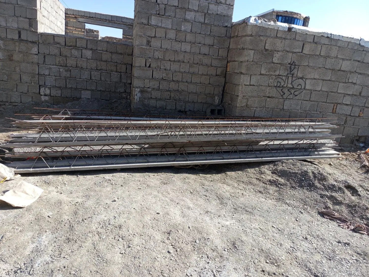 زمین فروشی هوشک