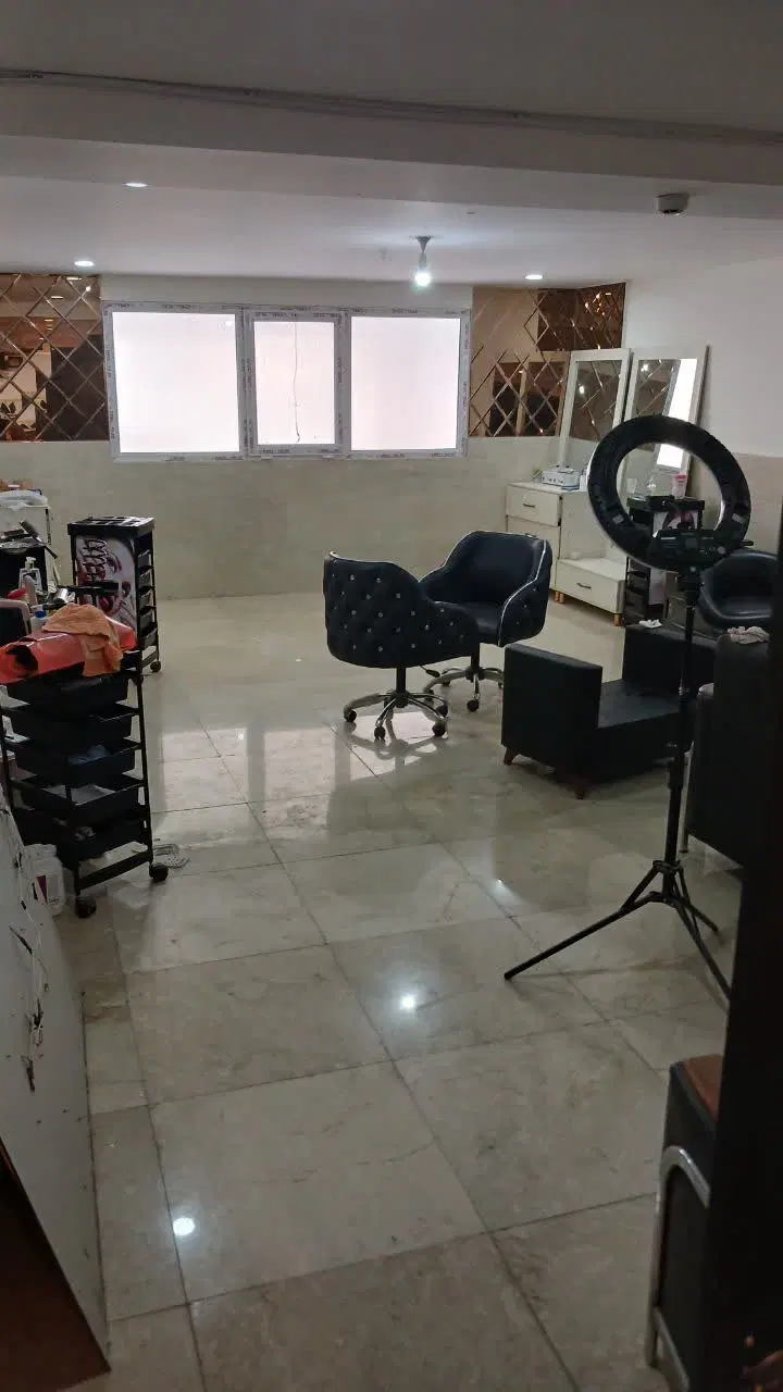 اجاره بالکن تجاری ۸۵ متری