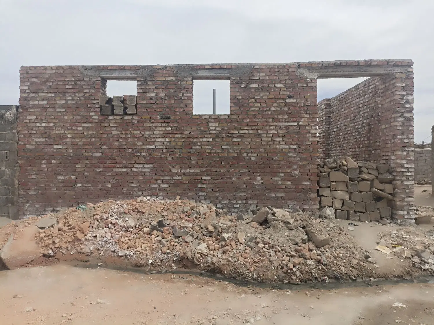 زمین 70متری فروش قسطی  فوری