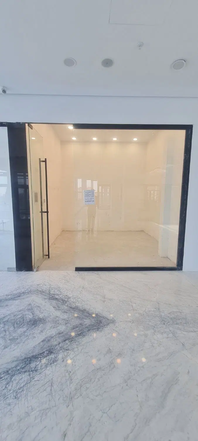 تجاری ۱۷ متری سیتی سنتر پرند