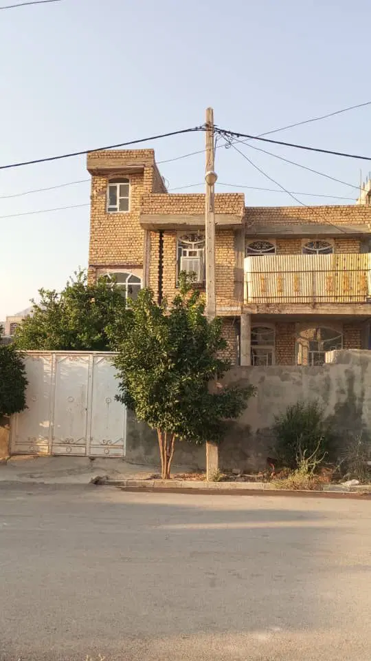 فروش خانه دوطبقه در زمین شهری خیابان لاله