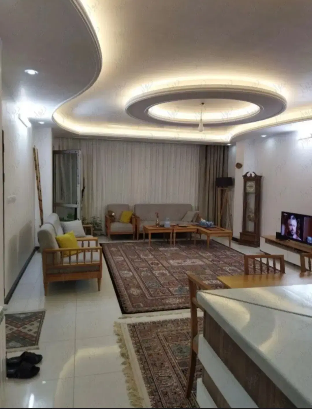 آپارتمان ۱۳۵ متری تک‌واحدی ۳ خواب