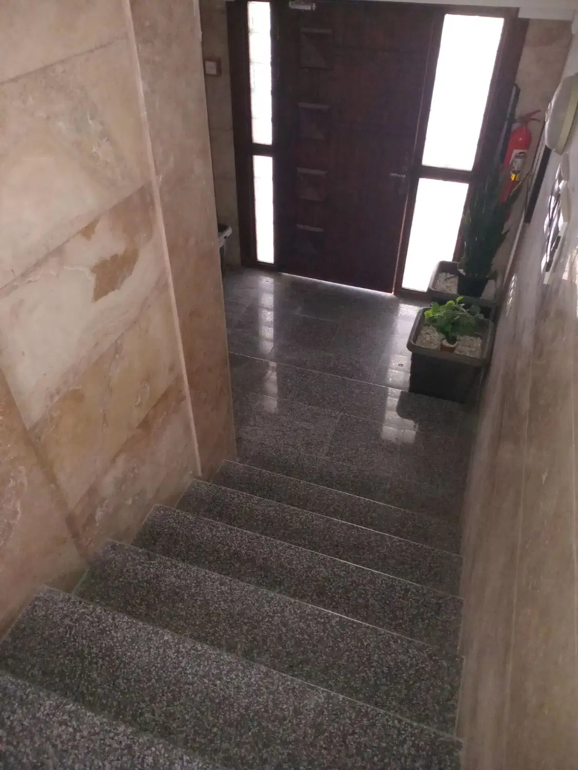 یک خوابه نبش پارک آرین