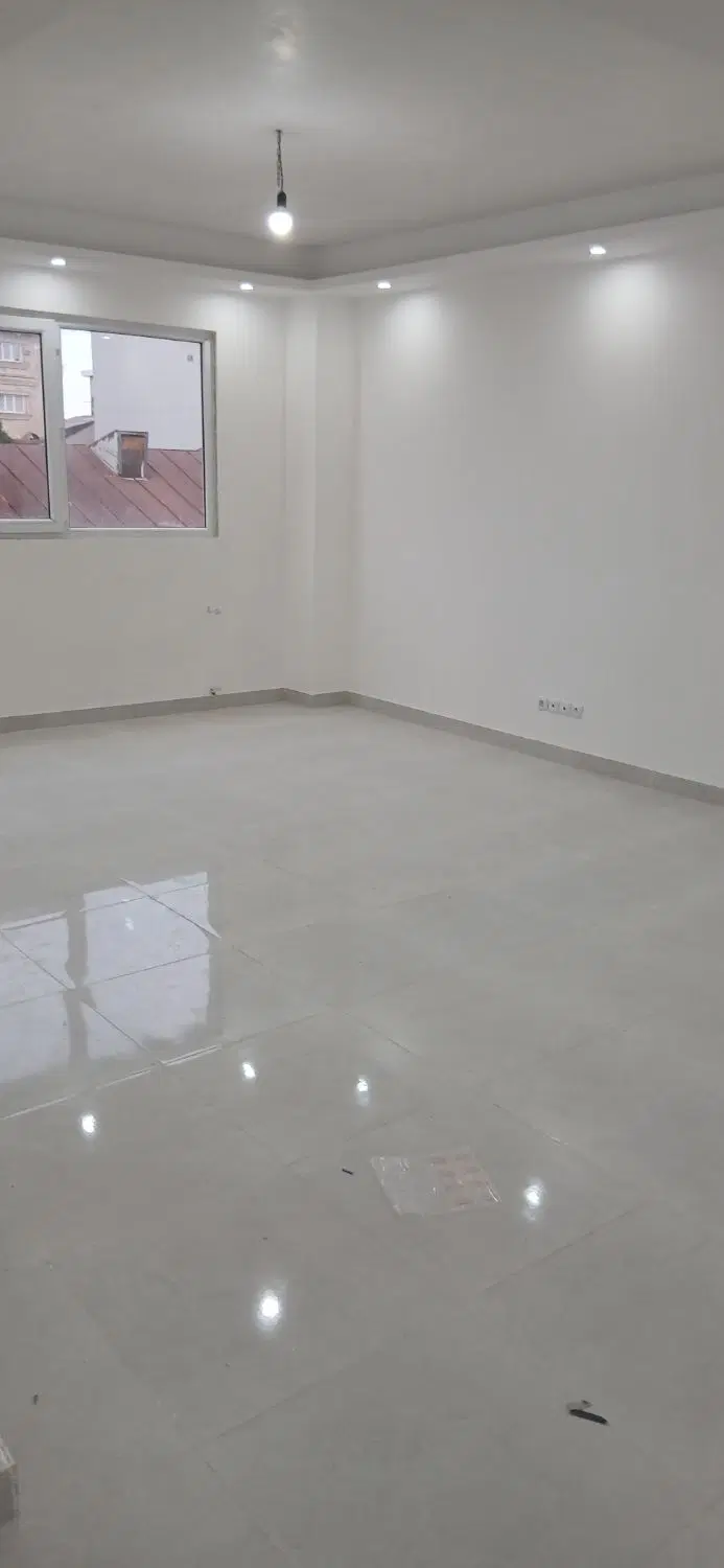 واحد ۹۰ متری نوساز