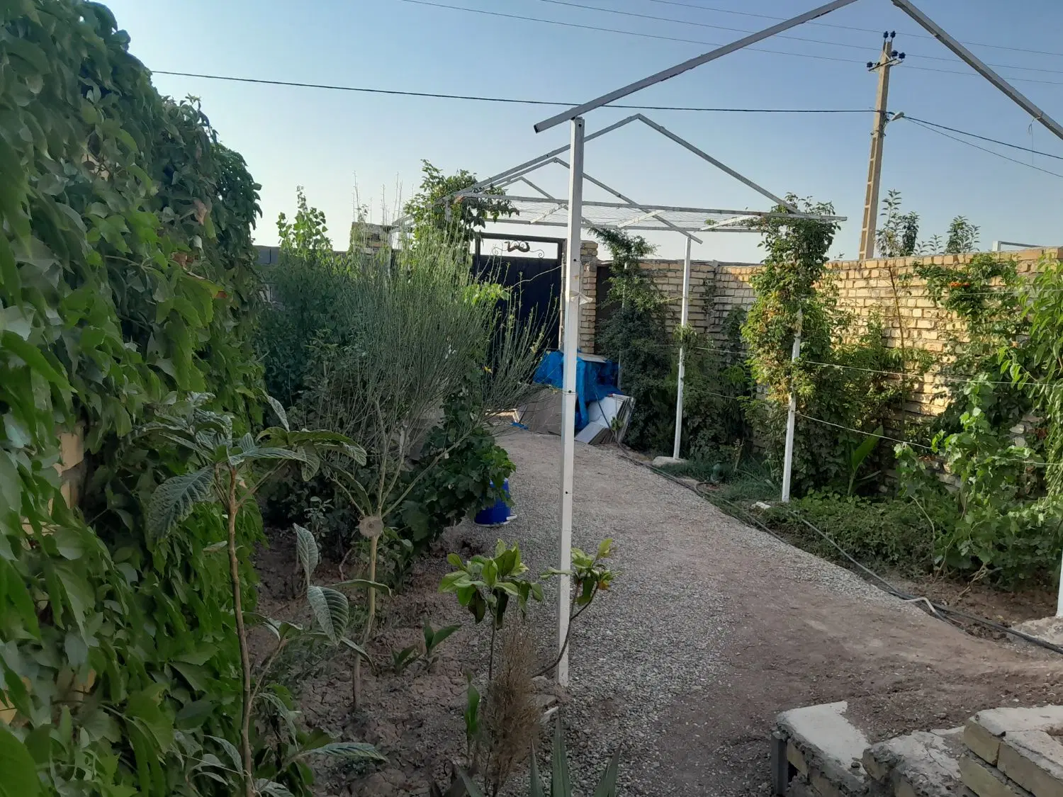 منزل نیمه کاره