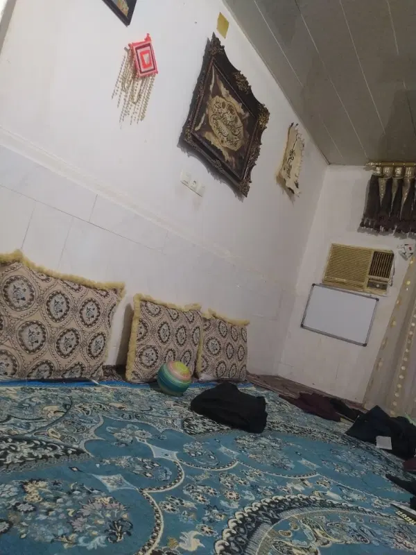 اجاره خانه امات ۸داهل کوچه سمت چپ خونه سومی