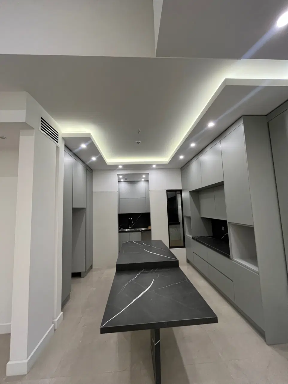 فروش ۱۲۰متر ۲خواب نوساز ویوباغ فاز۱پیچک(مرادی)