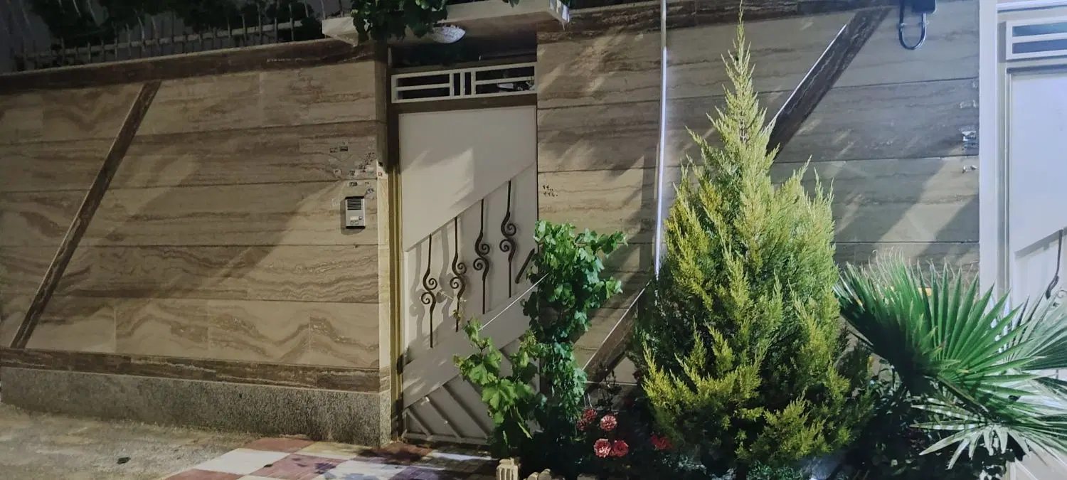 منزل همکف  شهرک فدک خ نبوی منش کوی101