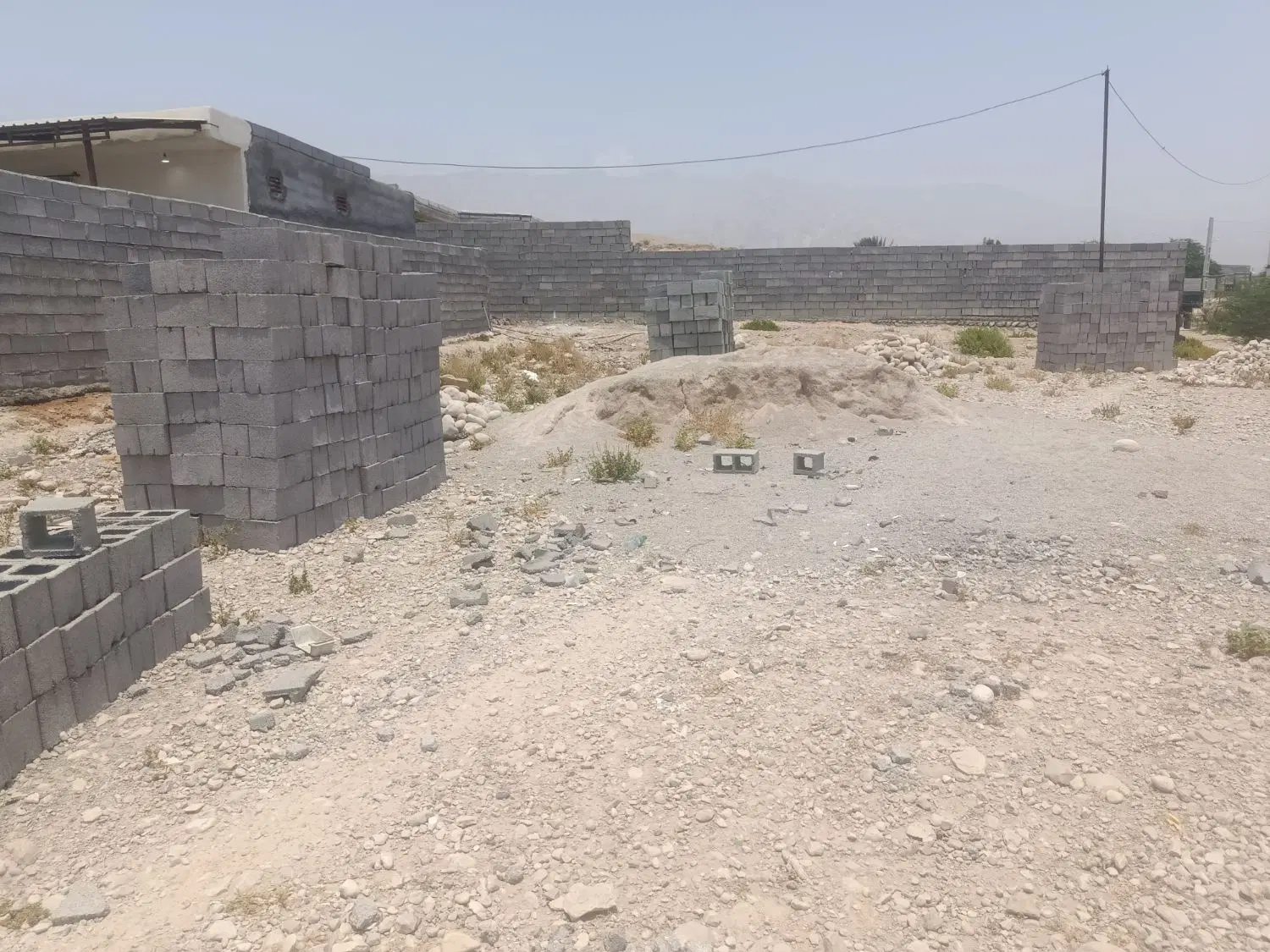 زمین در قلات بالا