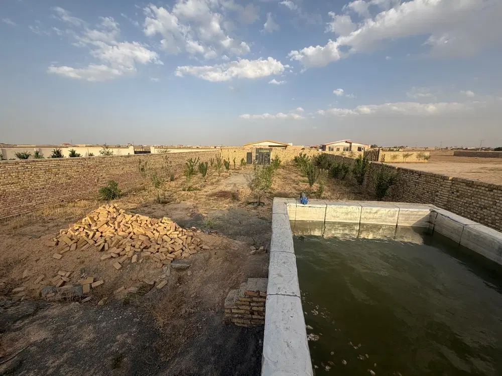 باغ چهار دیواری میقان