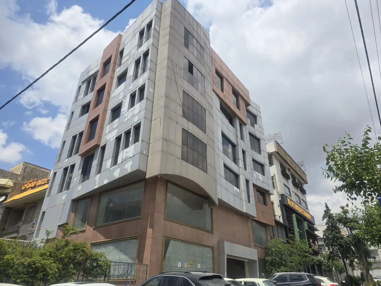اداری ۶۰متر جهانشهر جنب کانون مهندسین سابق